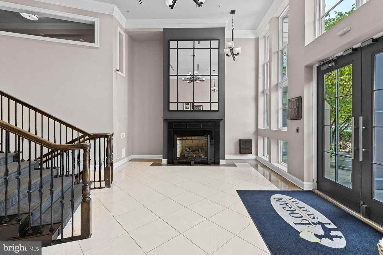 1210 R St Nw #B1 - Photo 2 of 15