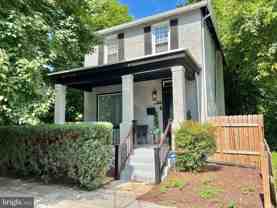 1114 45th St Ne - Photo 1 of 1