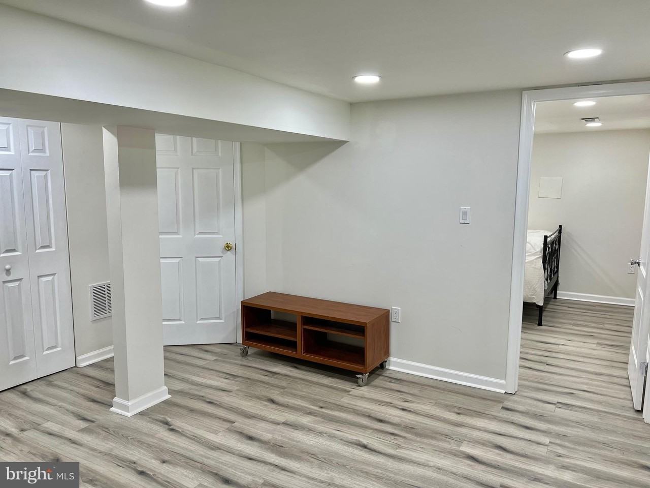 1114 45th St Ne - Photo 6 of 12