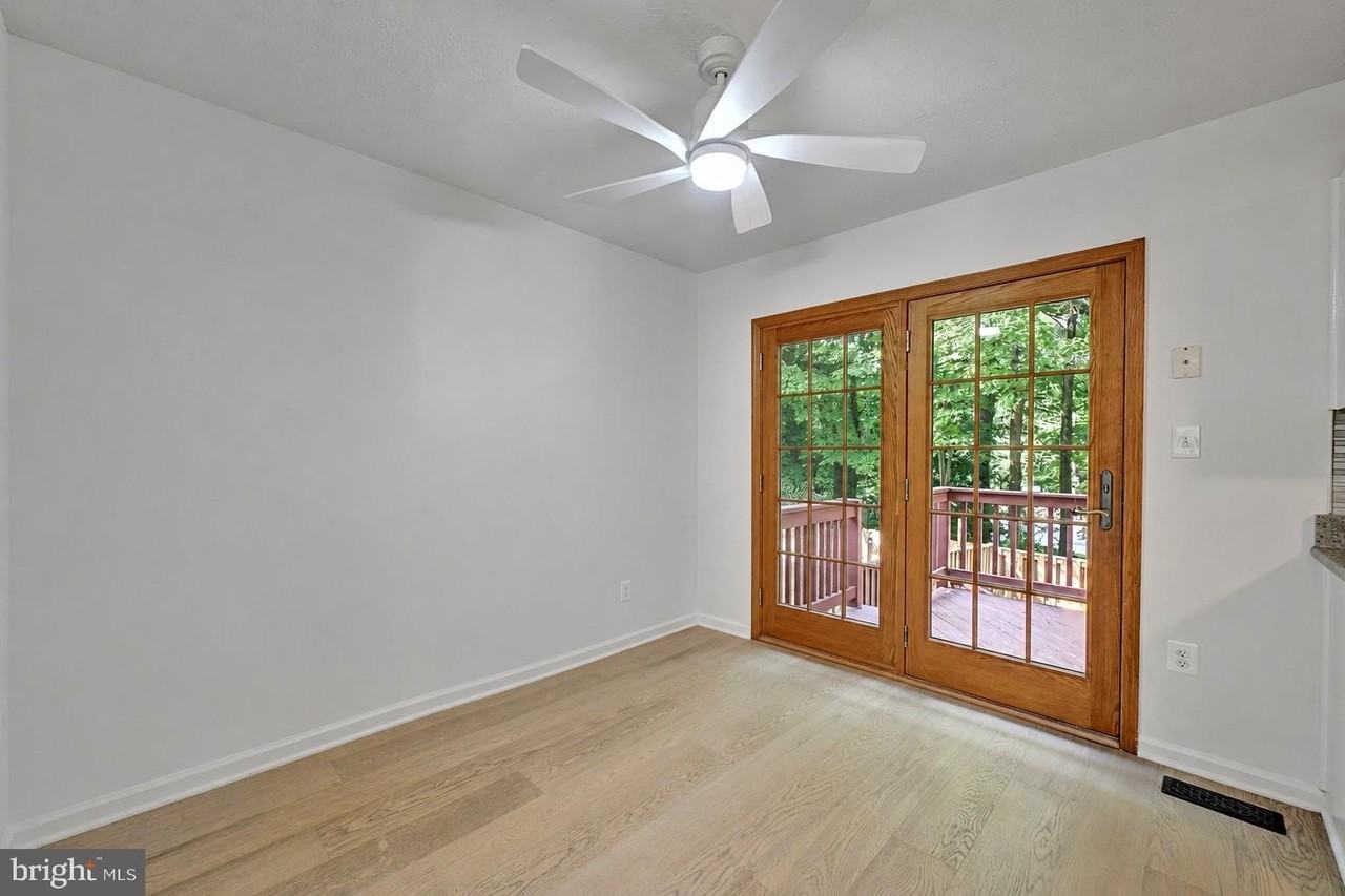 7836 Foxfarm Ln - Photo 5 of 19