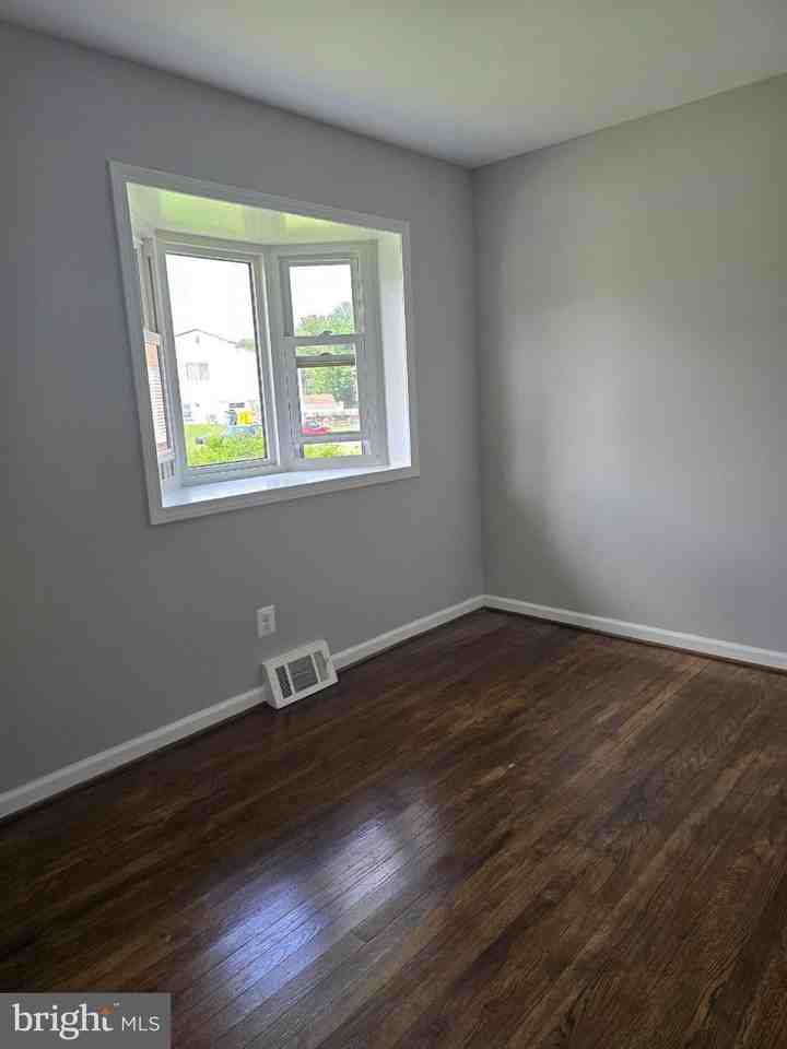 7657 3rd Ave - Photo 5 of 17