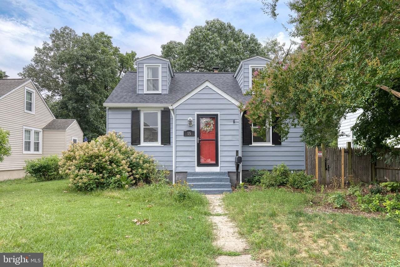 15 Georgia Ave Nw - Photo 2 of 29