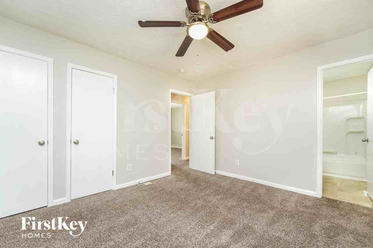 1918 Young Rd - Photo 7 of 16