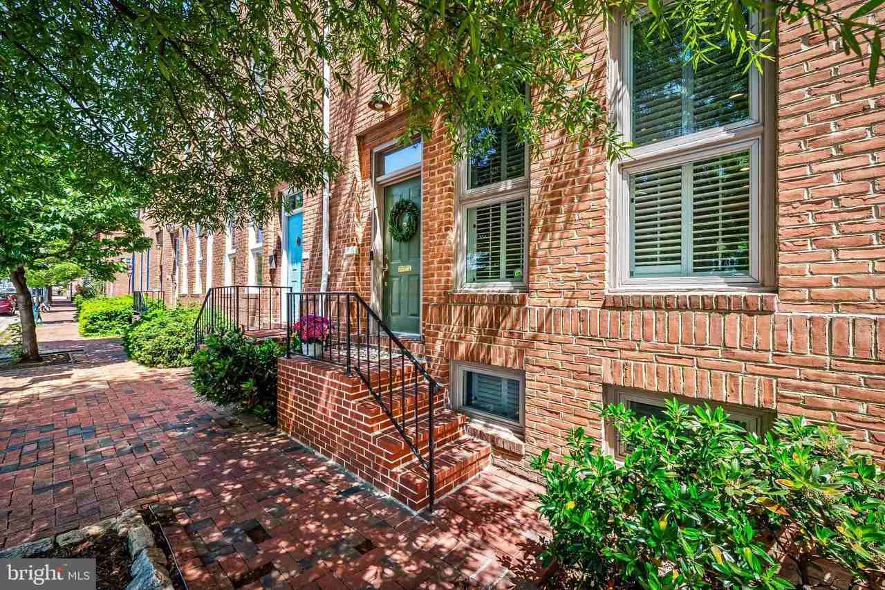 619 S Sharp St - Photo 2 of 50