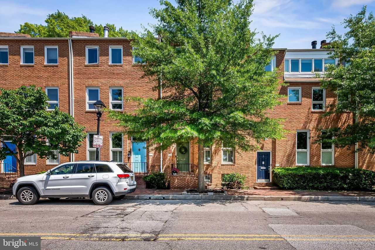 619 S Sharp St - Photo 3 of 50