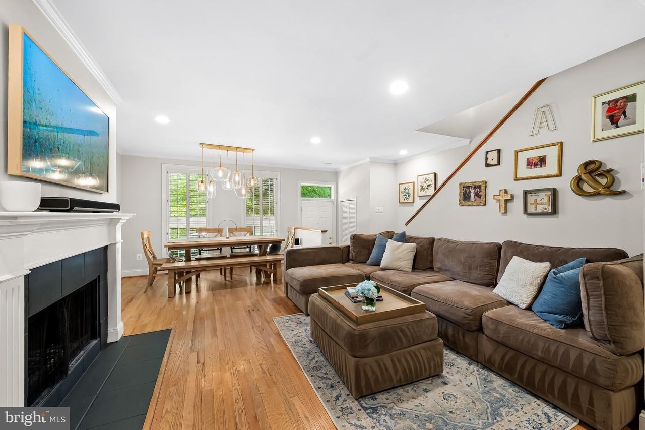 619 S Sharp St - Photo 4 of 50