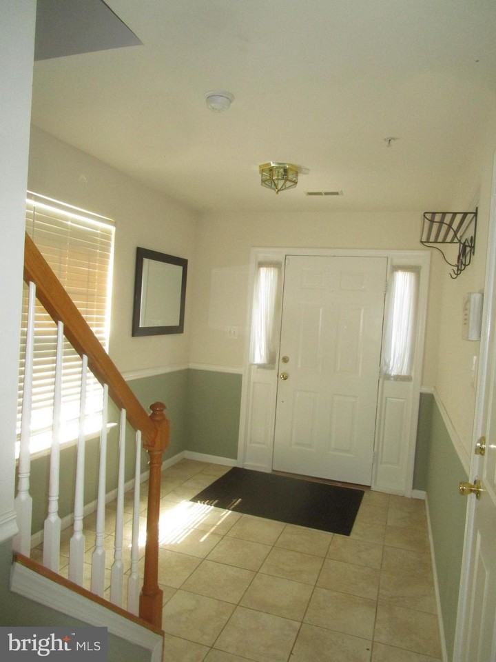 7911 Heatherleigh Pl - Photo 3 of 18