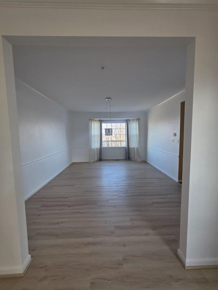 2409 Barrett Ct - Photo 5 of 15