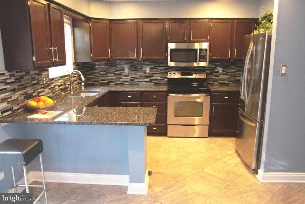 4773 Leyden Way - Photo 2 of 11