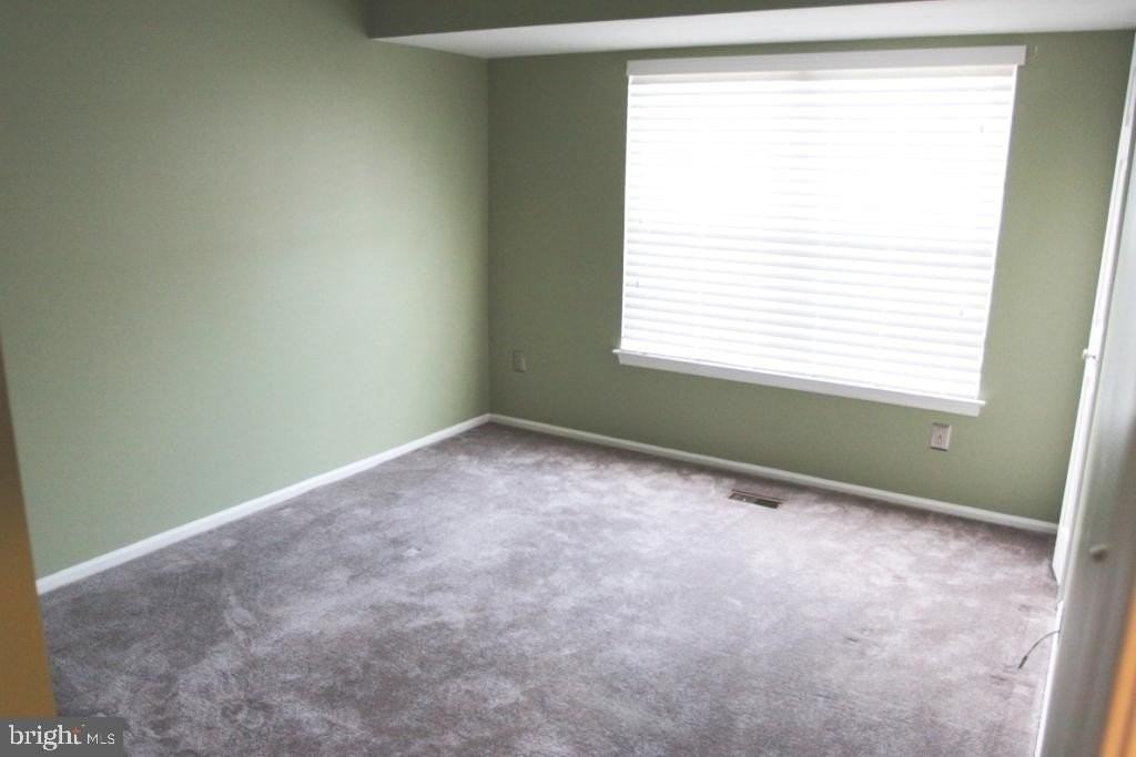 4773 Leyden Way - Photo 6 of 11