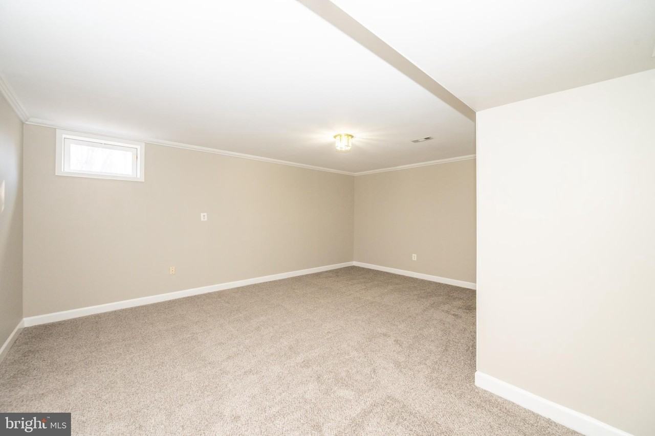 20625 Boland Farm Rd - Photo 4 of 25