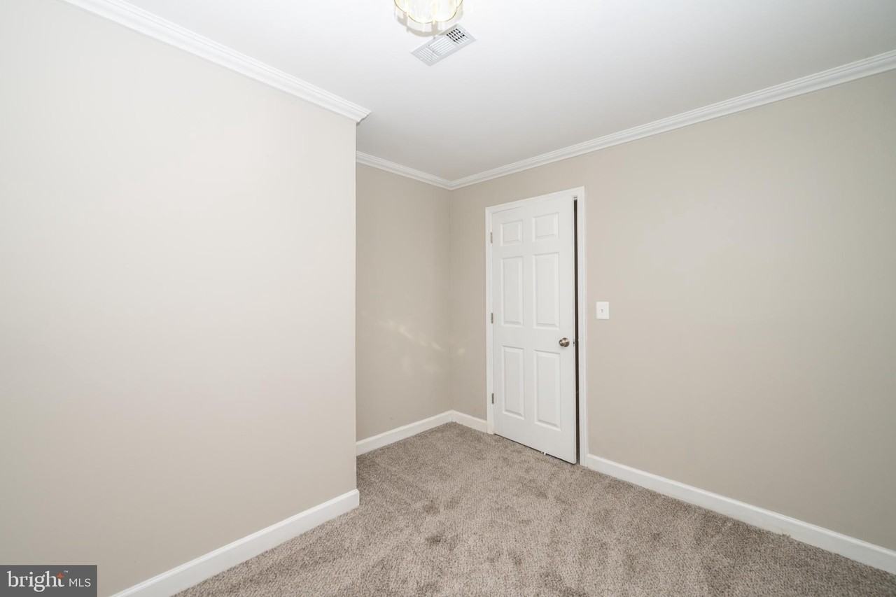 20625 Boland Farm Rd - Photo 5 of 25