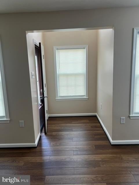 8881 Rusland Ct - Photo 3 of 26