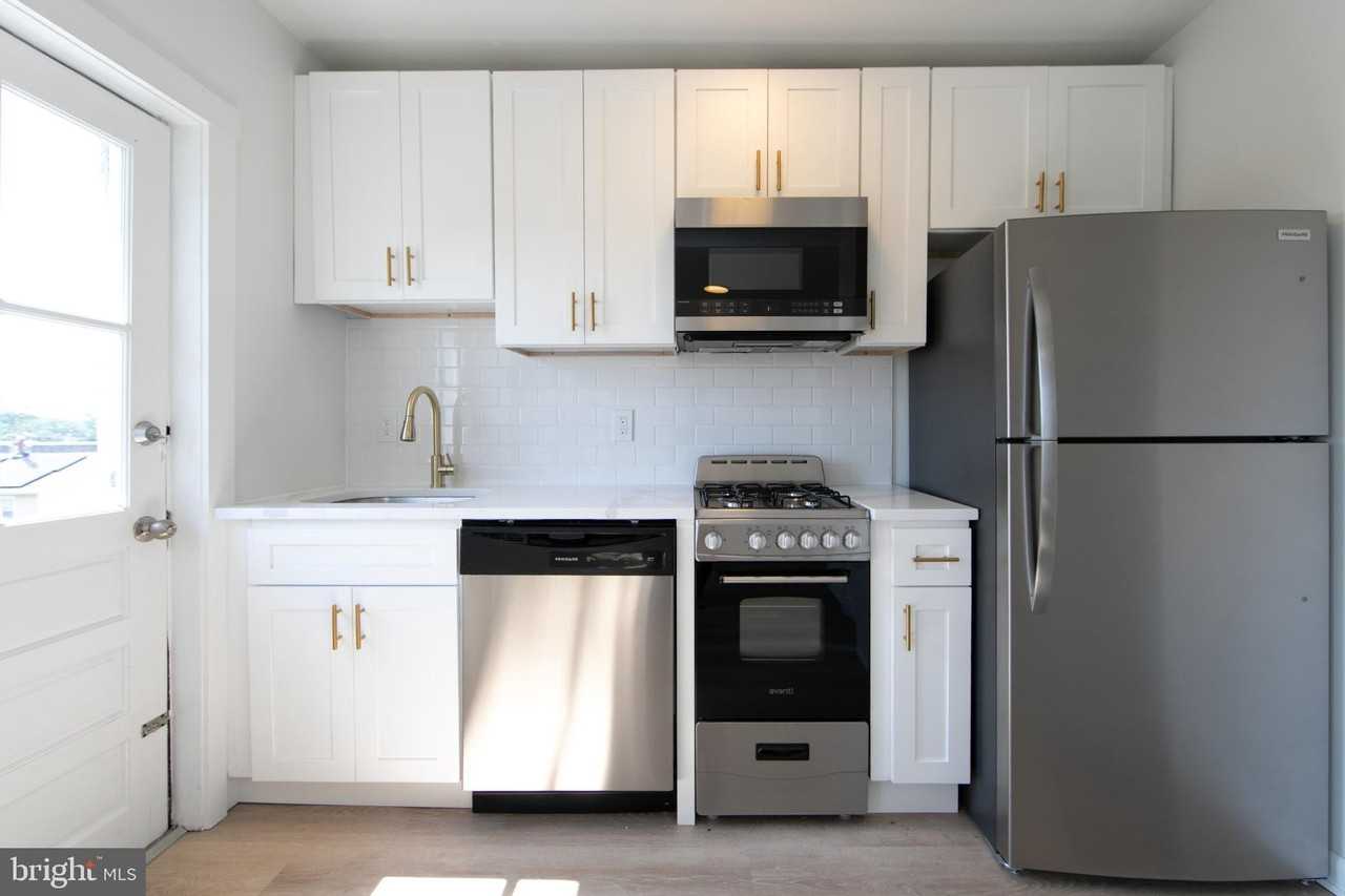 9 E Holly Ave #5 - Photo 5 of 34