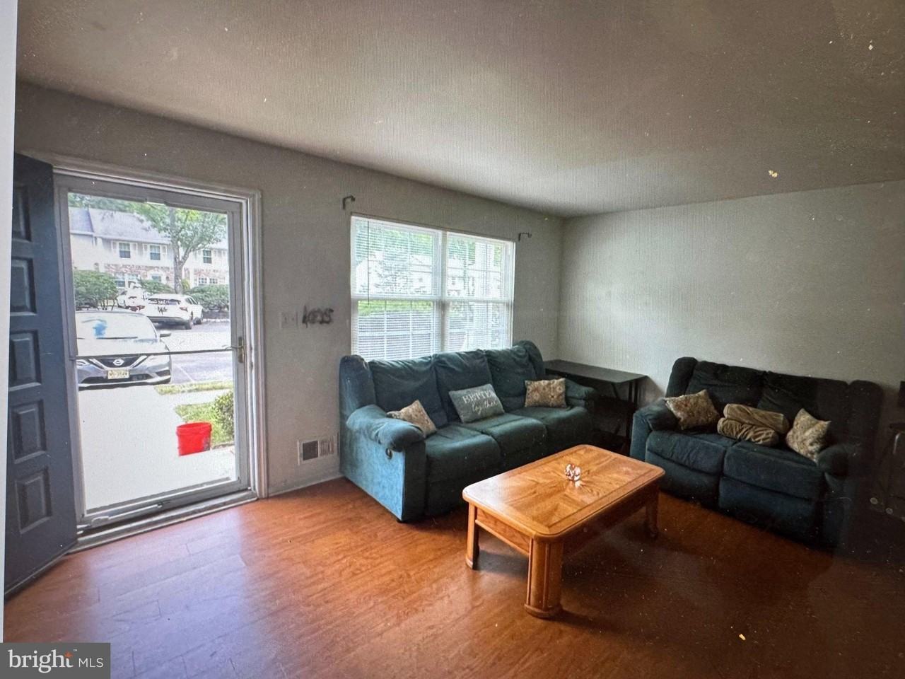 211 Gambocz Ct - Photo 7 of 23