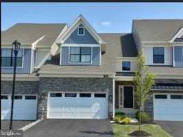 featured image of 148 Kennedy Dr