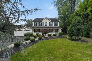 201 Pine Ave - Photo 1 of 1