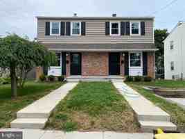 featured image of 236 S 6th St