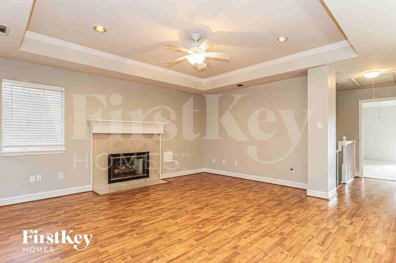 112 Golfview Dr - Photo 6 of 19