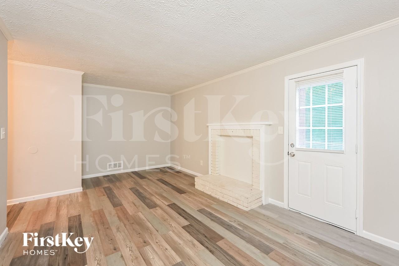 1023 Park Gate Pl - Photo 2 of 19