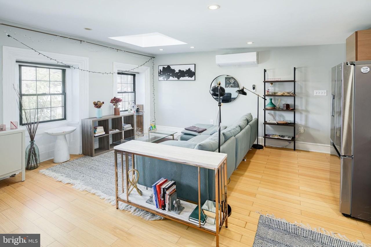 1514 Pine St #4F - Photo 4 of 13