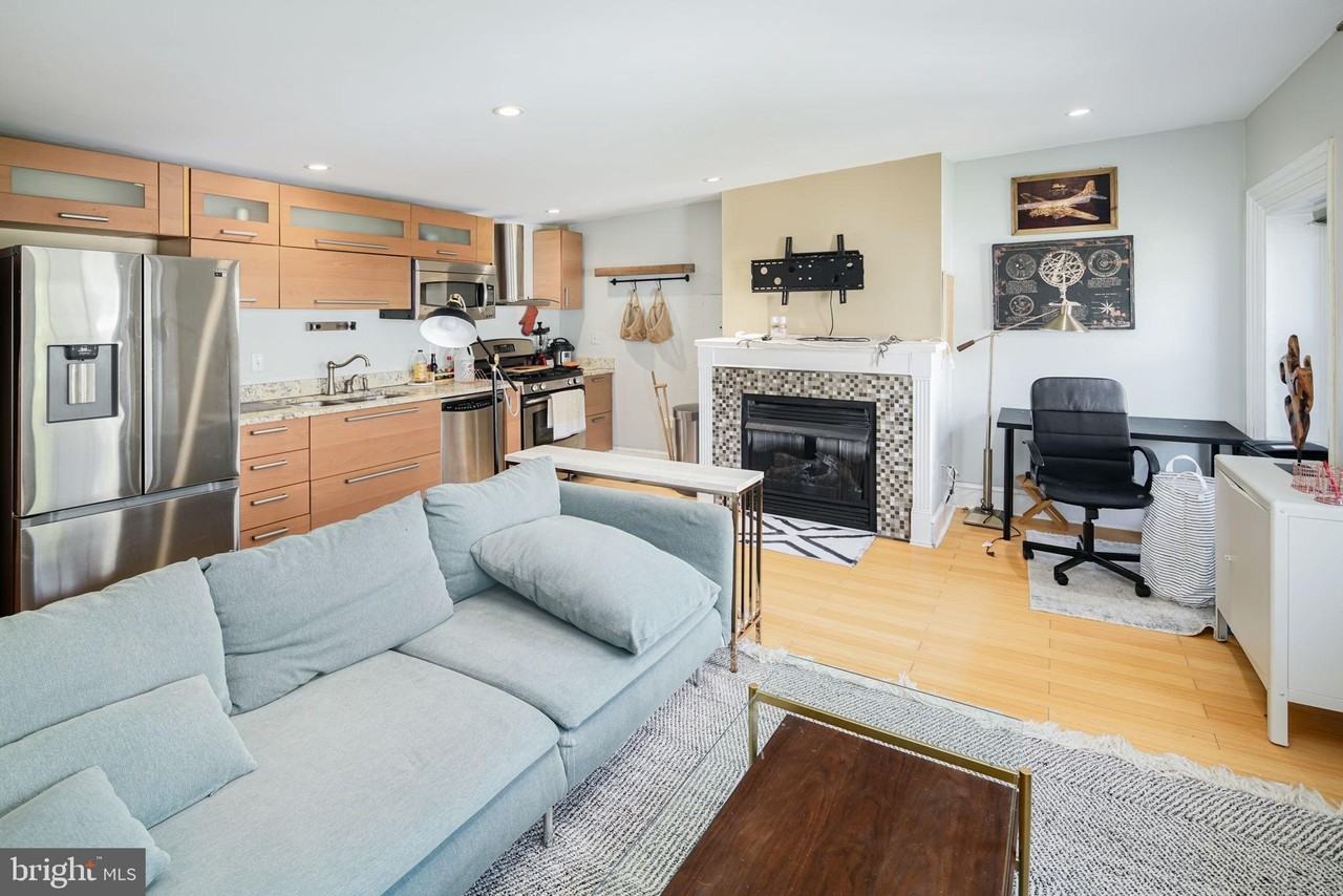 1514 Pine St #4F - Photo 6 of 13