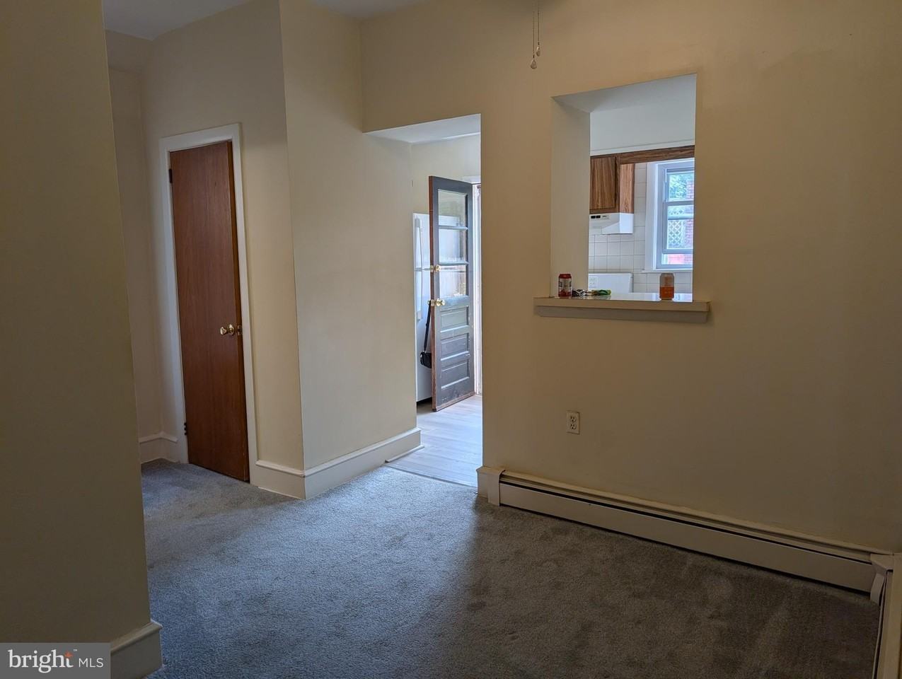 424 Conarroe St #1 - Photo 4 of 8