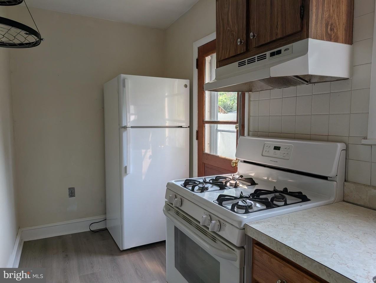 424 Conarroe St #1 - Photo 7 of 8