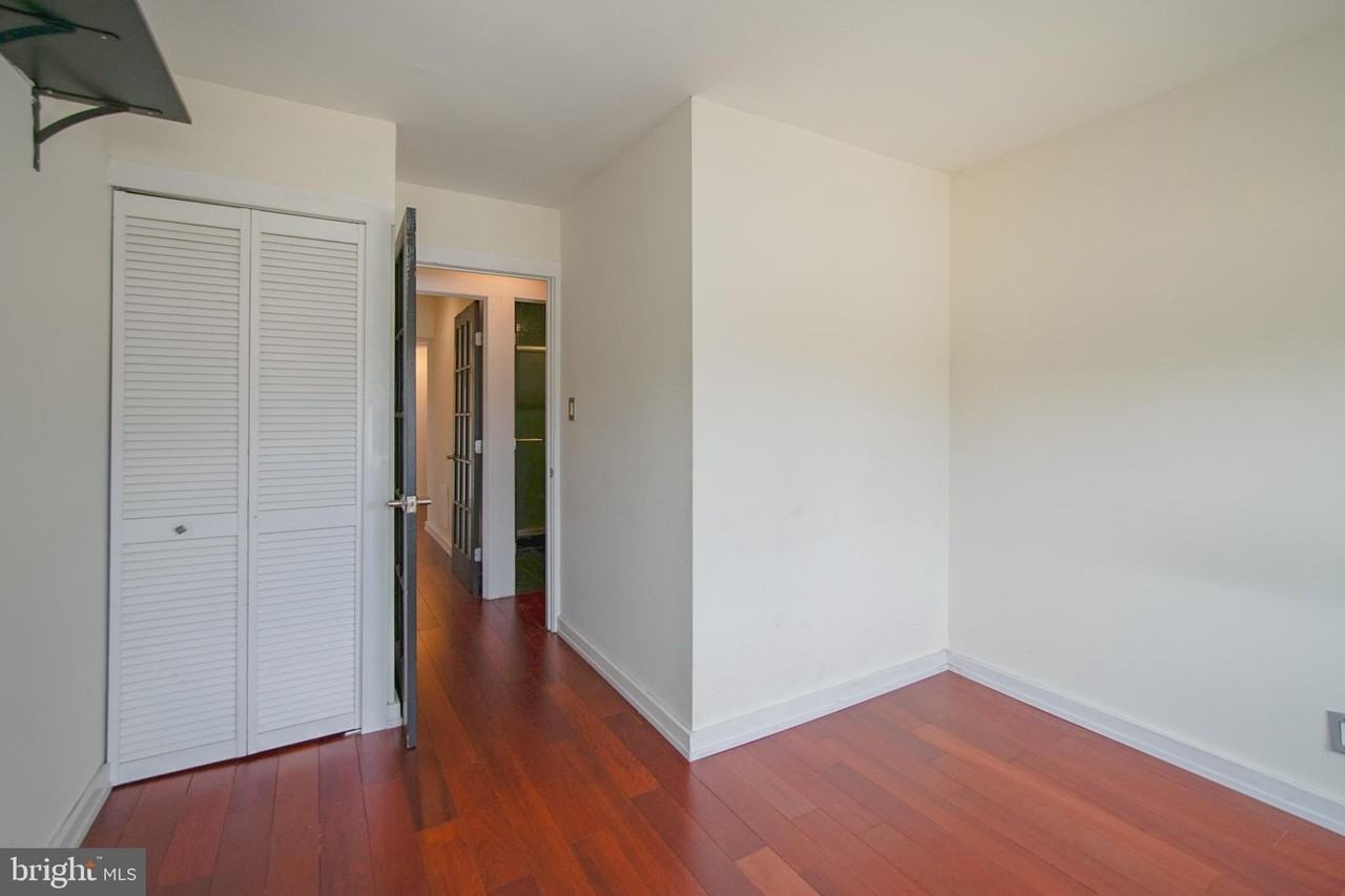 2619 South St #3 - Photo 6 of 22