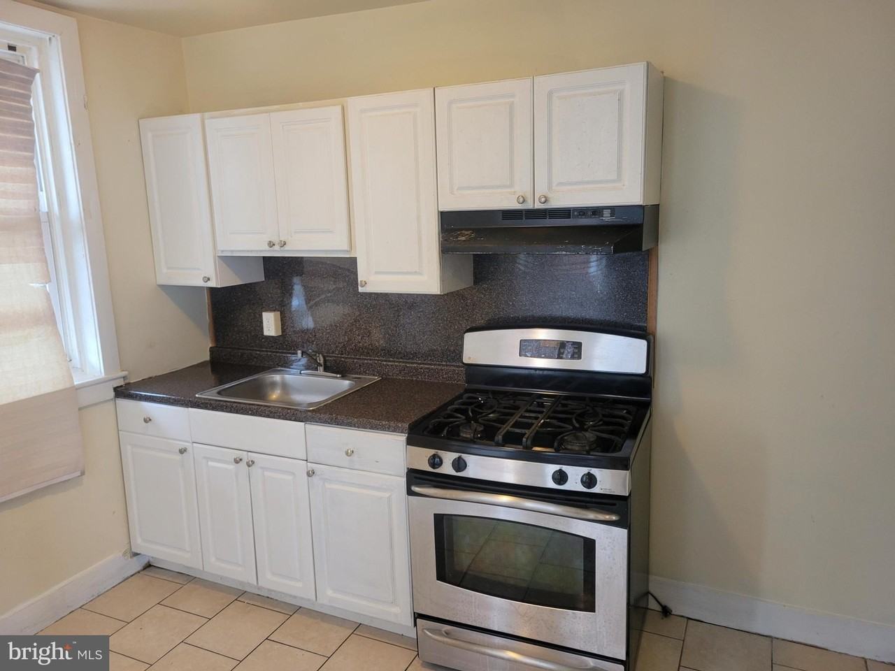4911 N Franklin St - Photo 5 of 6
