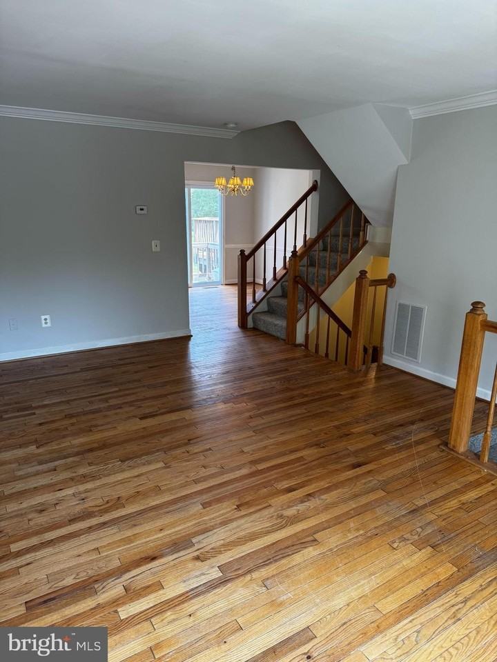 3706 Farmland Dr - Photo 3 of 12