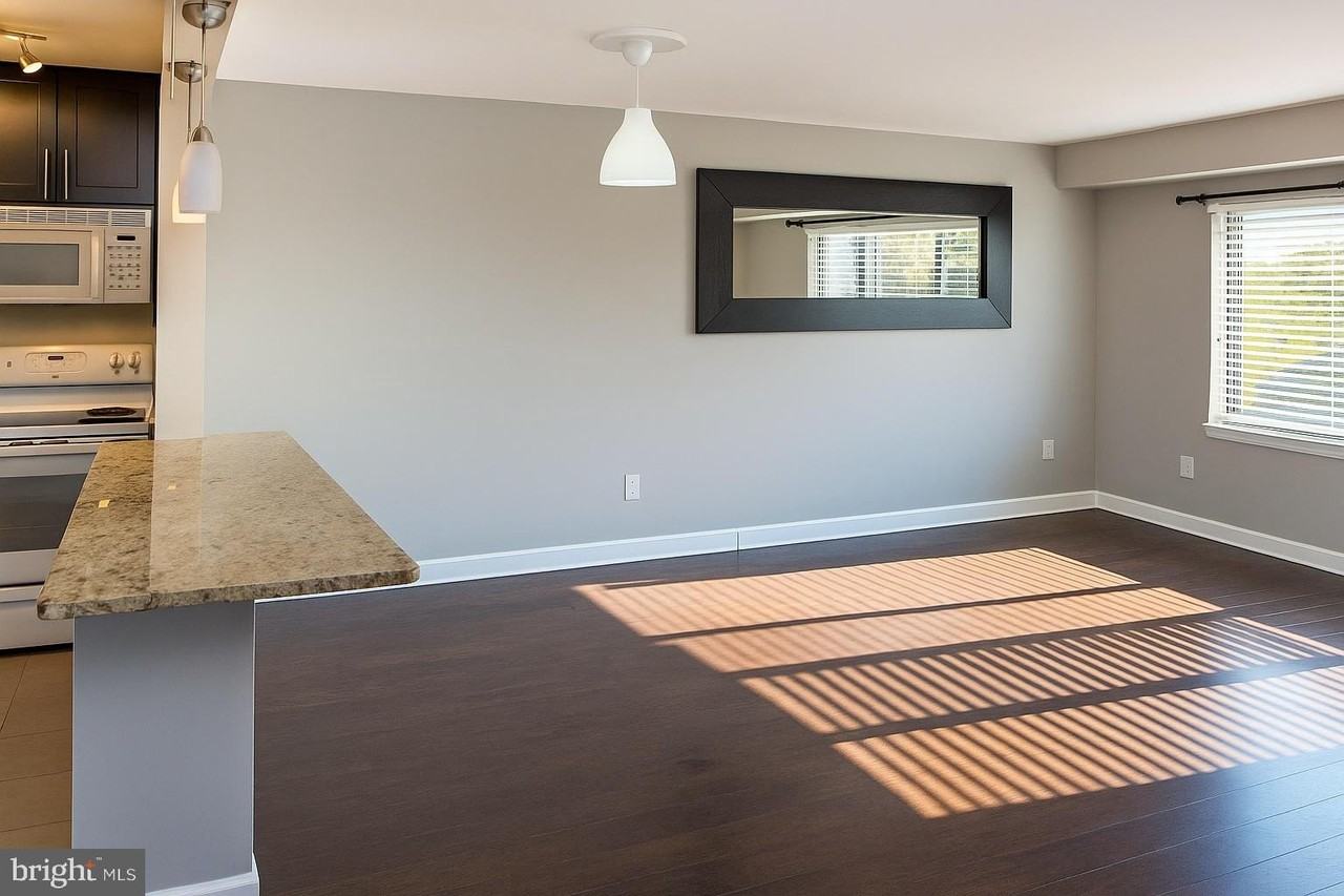 3101 S Manchester St #713 - Photo 5 of 18