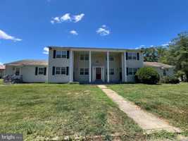featured image of 5310 Harbor Ct #88D