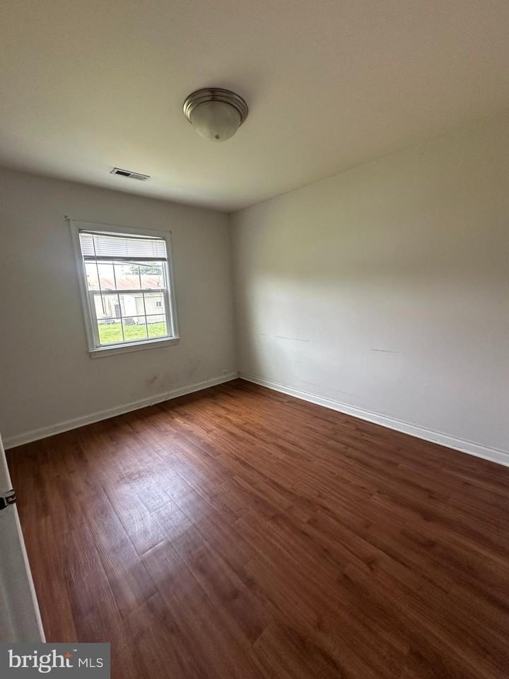 5310 Harbor Ct #88D - Photo 6 of 6