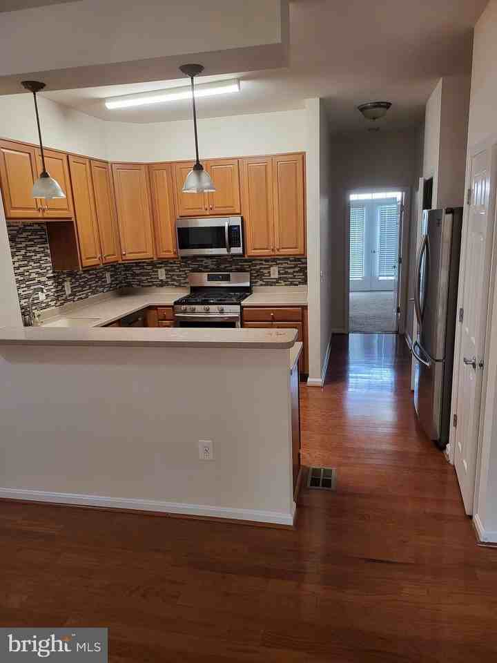 13945 Hollow Wind Way #101 - Photo 6 of 28