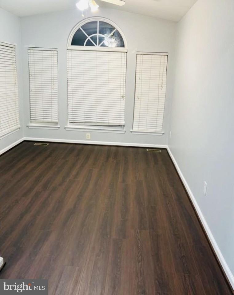 13714 Bidwell Pl - Photo 6 of 20