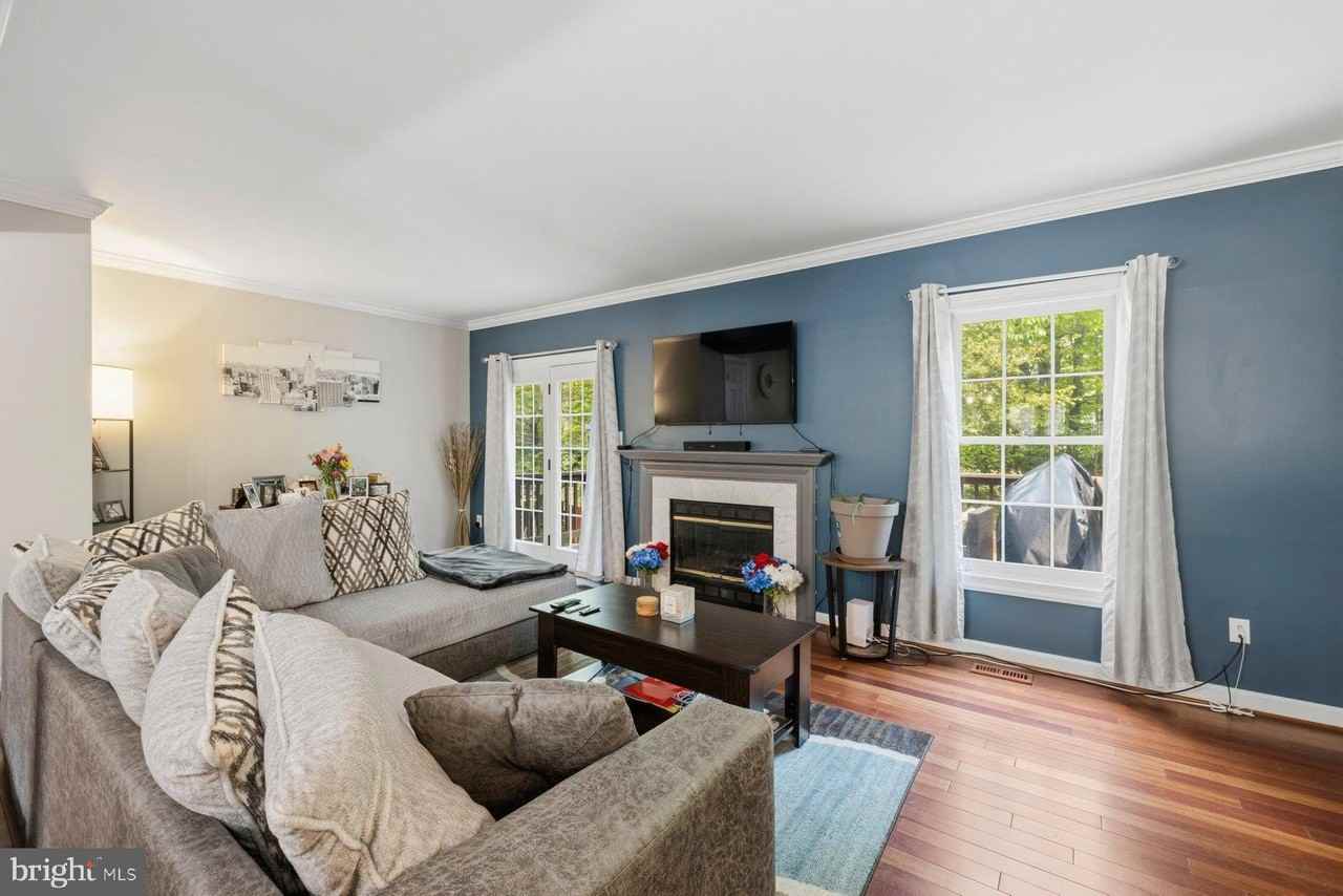 12695 Wimbley Ln - Photo 7 of 38