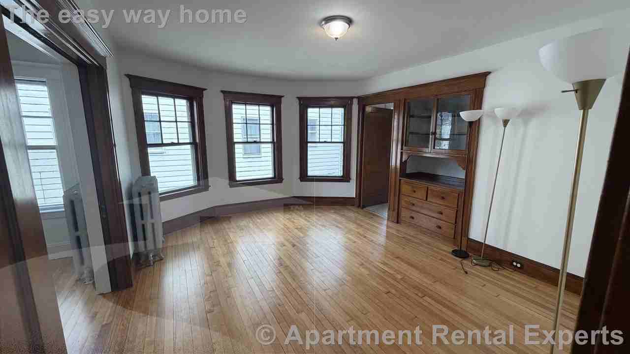 26 Upland Rd #2 - Photo 5 of 18