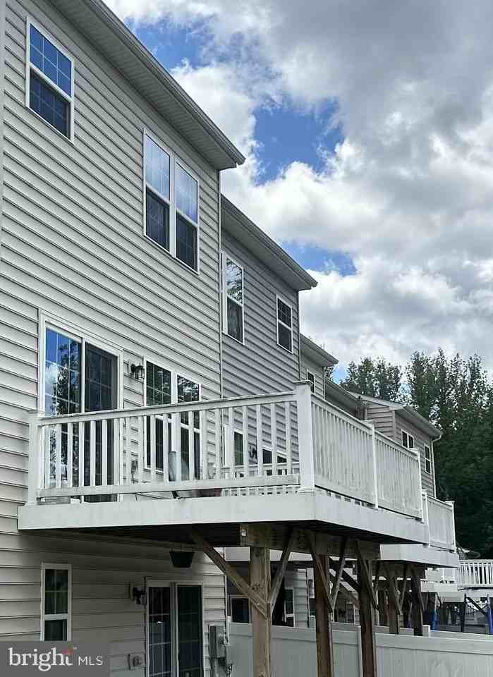 514 Landing Dr - Photo 4 of 19