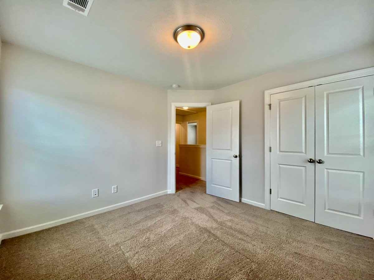 1895 Butternut Dr - Photo 2 of 19
