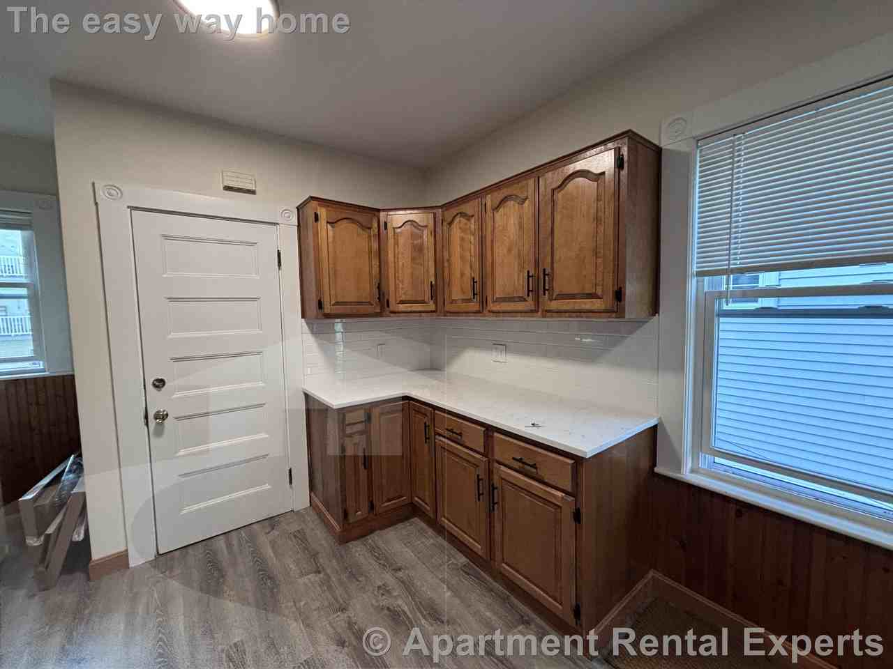16 Edward T Sullivan Rd - Photo 6 of 20