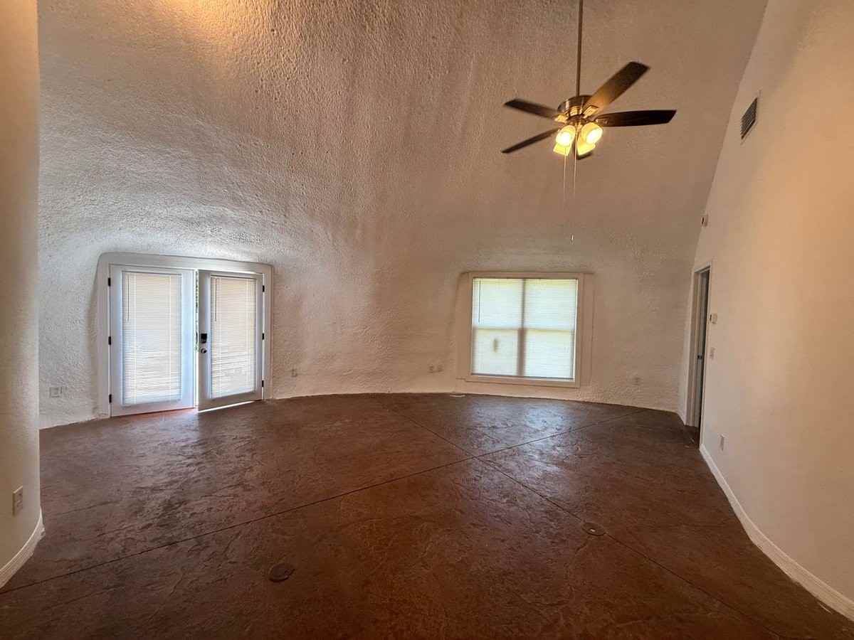 18390 17th Ave - Photo 4 of 20