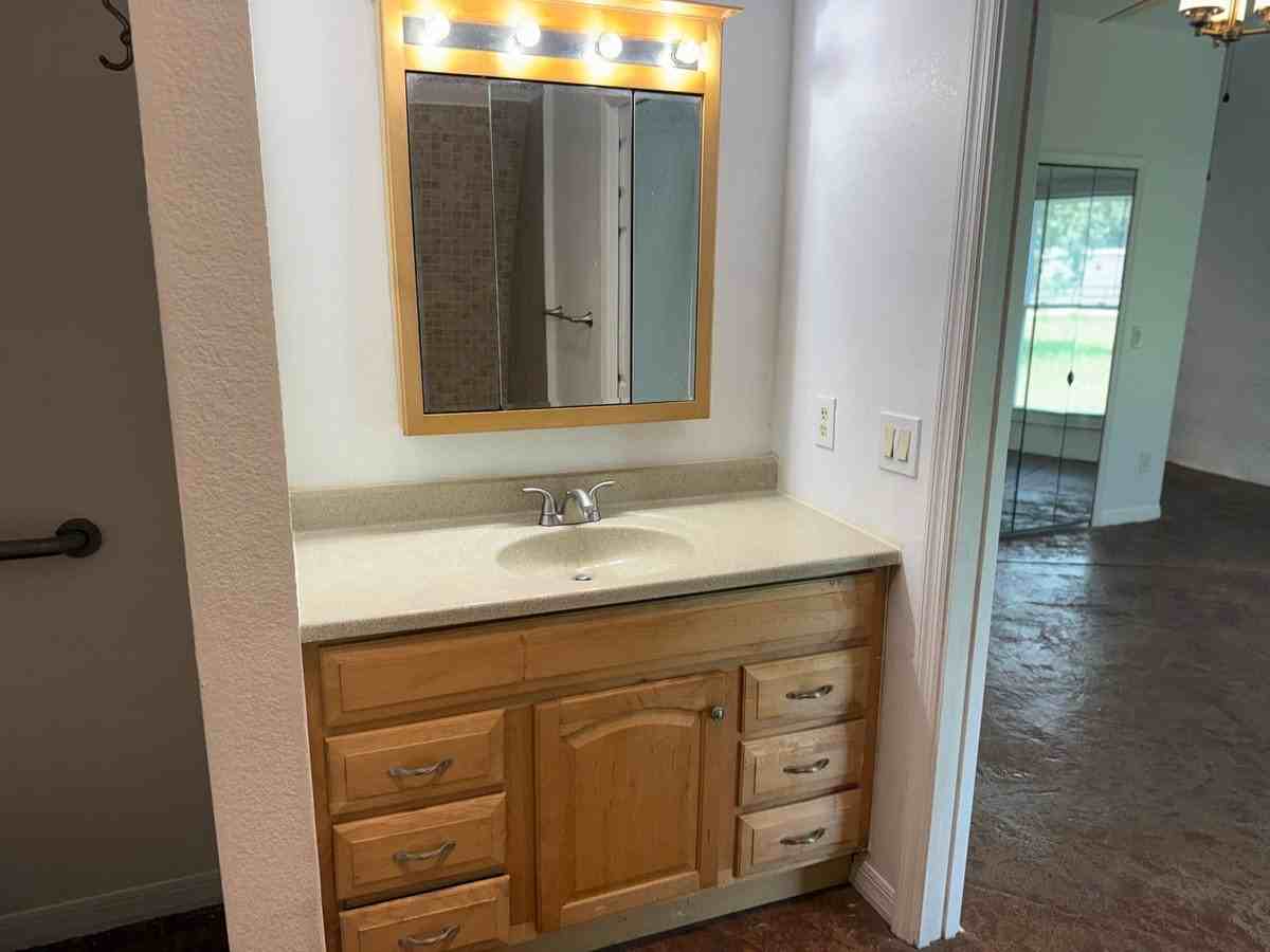 18390 17th Ave - Photo 7 of 20