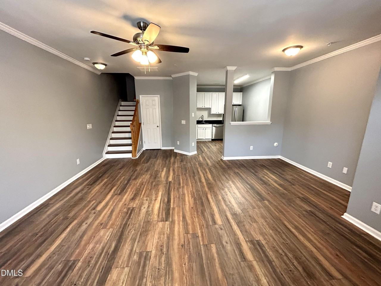2210 Raven Rd - Photo 2 of 16