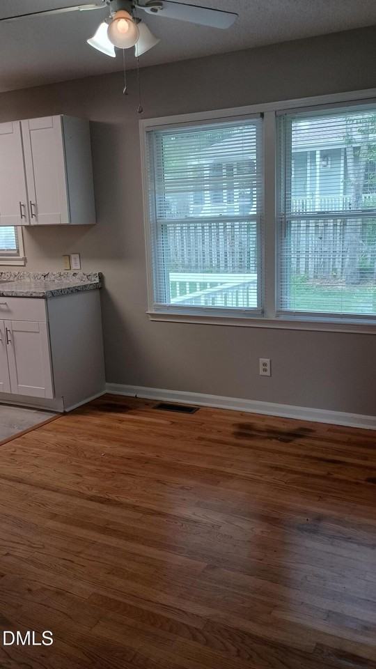 102 S Tunstall Ave - Photo 5 of 22