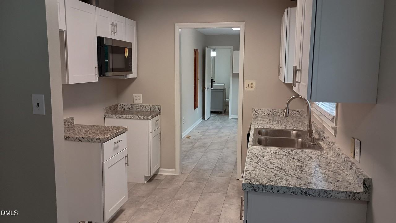102 S Tunstall Ave - Photo 7 of 22