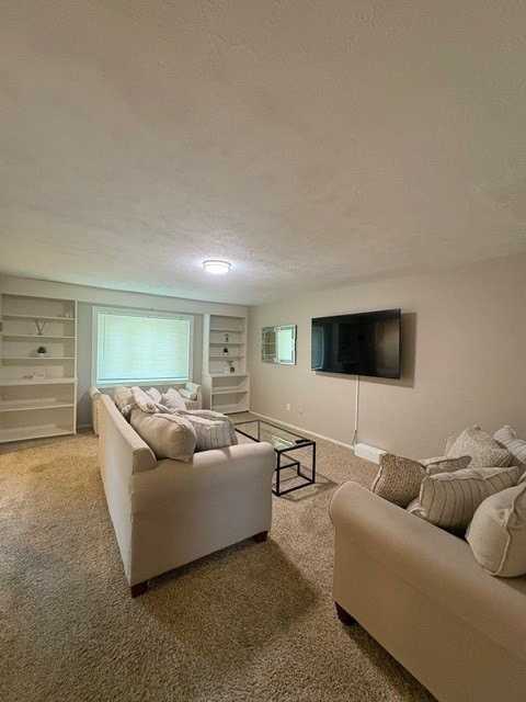 1516 Cumberland St - Photo 3 of 23