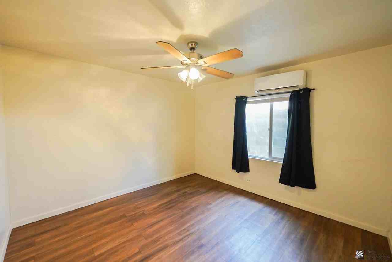 1181 W 8th Pl - Photo 5 of 9