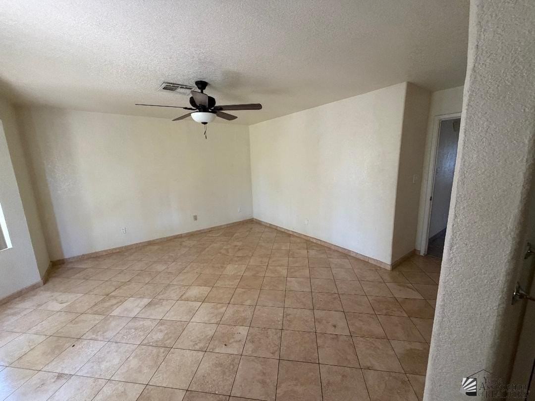 11251 E 27th Pl - Photo 4 of 16