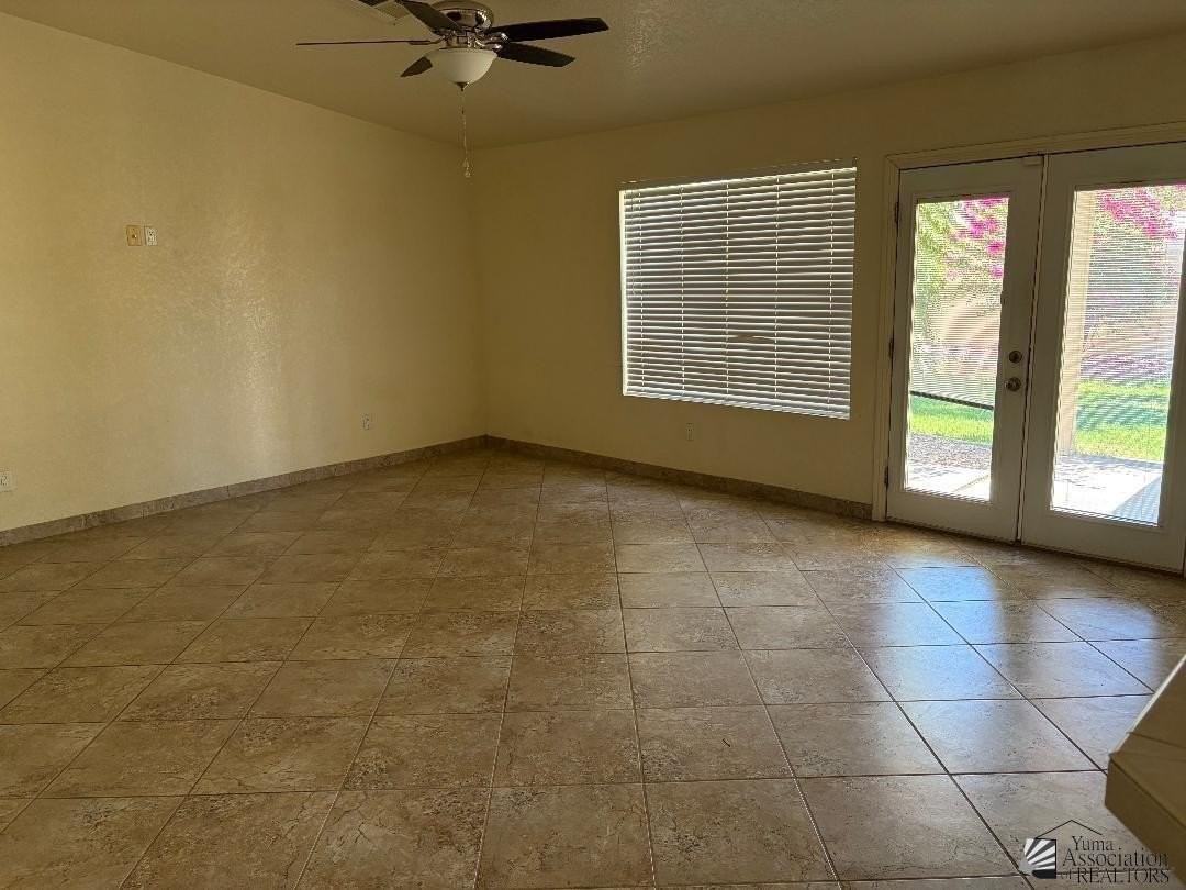11251 E 27th Pl - Photo 5 of 16